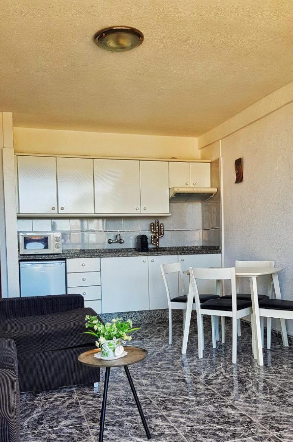 Apartment With Pool Las Americas By Vapago Tenerife Playa Fanabe Exterior foto